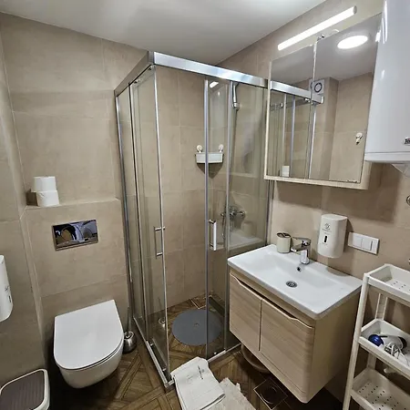 Beli Dvor & Wellness *