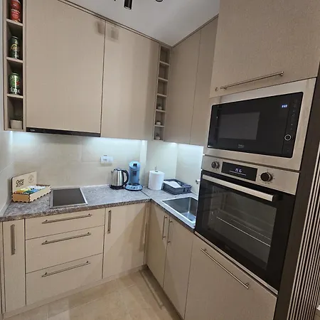 Beli Dvor & Wellness *