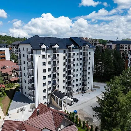 Beli Dvor & Wellness * Zlatibor