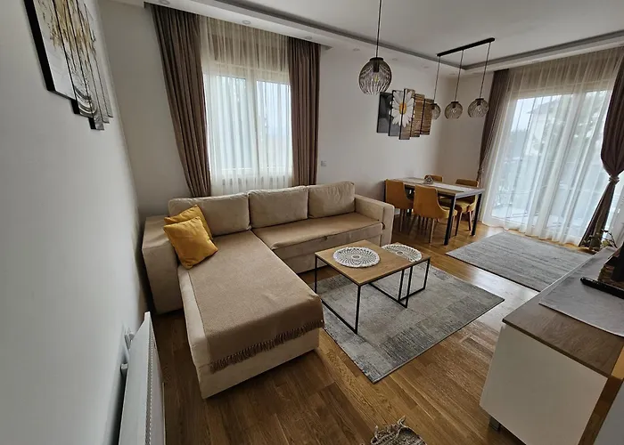 Beli Dvor & Wellness アパート