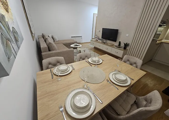 Beli Dvor & Wellness ズラティボール