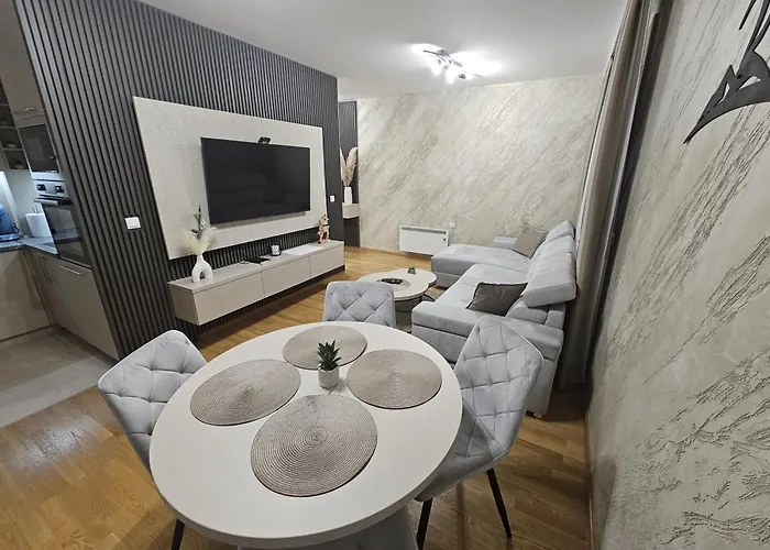 アパート Beli Dvor & Wellness